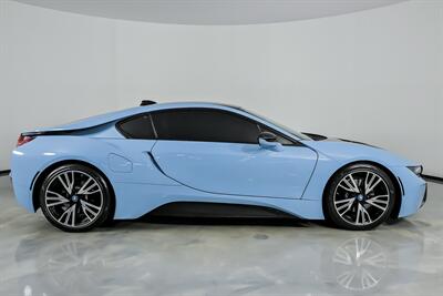 2015 BMW i8   - Photo 14 - Joliet, IL 60435