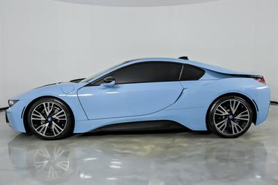 2015 BMW i8   - Photo 8 - Joliet, IL 60435