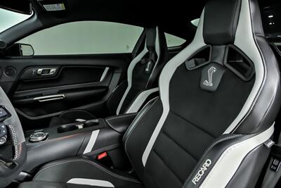 2021 Ford Mustang Shelby GT500-CFTP!   - Photo 21 - Joliet, IL 60435