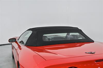 2002 Chevrolet Corvette   - Photo 20 - Joliet, IL 60435