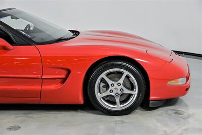 2002 Chevrolet Corvette   - Photo 15 - Joliet, IL 60435