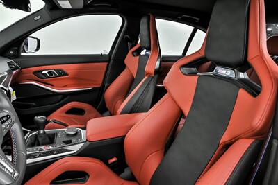 2024 BMW M3 -CARBON BUCKETS   - Photo 23 - Joliet, IL 60435