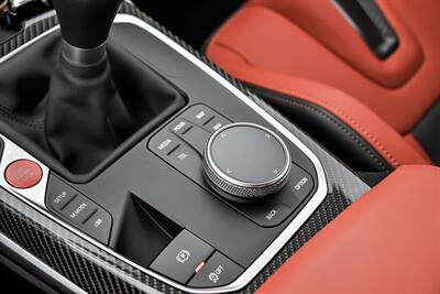 2024 BMW M3 -CARBON BUCKETS   - Photo 38 - Joliet, IL 60435
