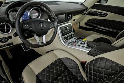 2013 Mercedes-Benz SLS AMG GT   - Photo 21 - Joliet, IL 60435