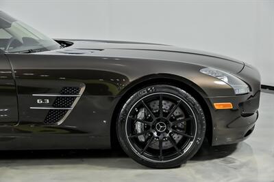 2013 Mercedes-Benz SLS AMG GT   - Photo 15 - Joliet, IL 60435