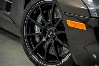 2013 Mercedes-Benz SLS AMG GT   - Photo 4 - Joliet, IL 60435