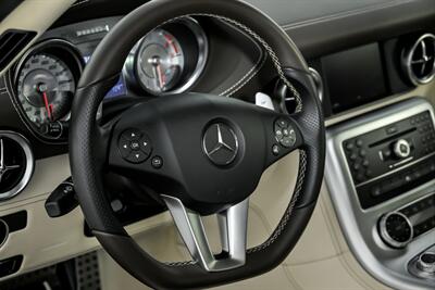 2013 Mercedes-Benz SLS AMG GT   - Photo 24 - Joliet, IL 60435