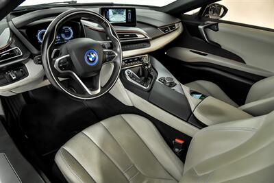 2015 BMW i8   - Photo 15 - Joliet, IL 60435