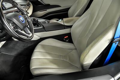 2015 BMW i8   - Photo 16 - Joliet, IL 60435