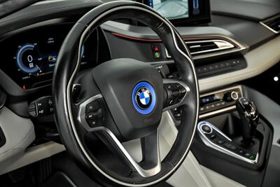 2015 BMW i8   - Photo 23 - Joliet, IL 60435