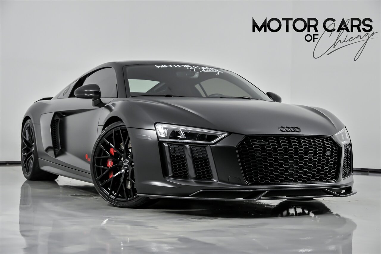 2017 Audi R8 Base's photo