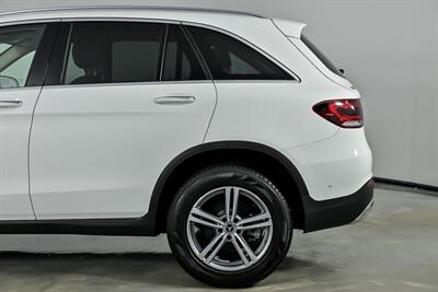 2022 Mercedes-Benz GLC GLC 300 4MATIC   - Photo 9 - Joliet, IL 60435
