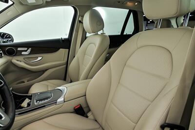 2022 Mercedes-Benz GLC GLC 300 4MATIC   - Photo 22 - Joliet, IL 60435