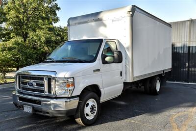 2017 Ford E-350 SD   - Photo 11 - Joliet, IL 60435