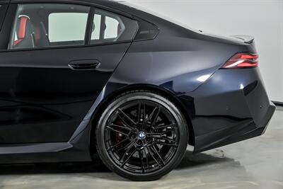 2025 BMW M5   - Photo 9 - Joliet, IL 60435