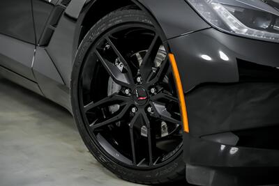 2019 Chevrolet Corvette Stingray - Photo 4 - Joliet, IL 60435