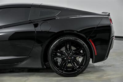 2019 Chevrolet Corvette Stingray - Photo 9 - Joliet, IL 60435
