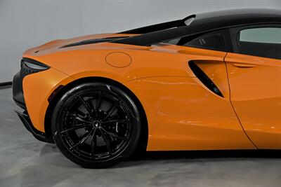 2023 McLaren Artura   - Photo 13 - Joliet, IL 60435