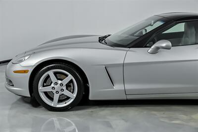 2007 Chevrolet Corvette   - Photo 7 - Joliet, IL 60435