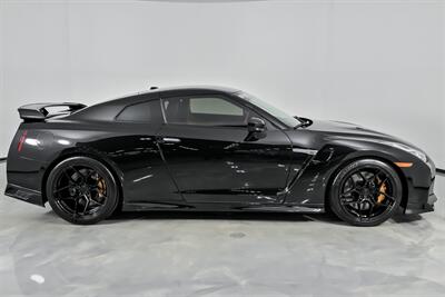 2023 Nissan GT-R Premium   - Photo 14 - Joliet, IL 60435