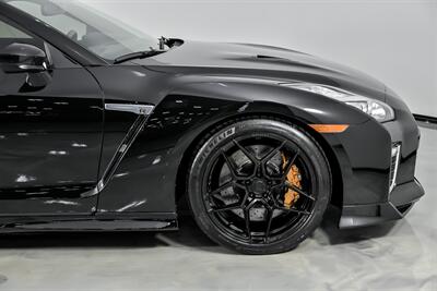 2023 Nissan GT-R Premium   - Photo 15 - Joliet, IL 60435