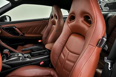 2023 Nissan GT-R Premium   - Photo 23 - Joliet, IL 60435