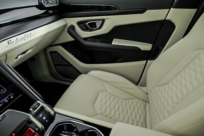 2022 Lamborghini Urus - Photo 41 - Joliet, IL 60435