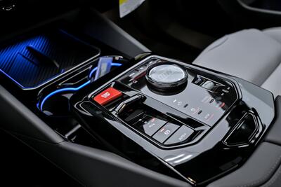 2026 BMW M5 Touring   - Photo 37 - Joliet, IL 60435