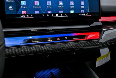 2026 BMW M5 Touring   - Photo 35 - Joliet, IL 60435