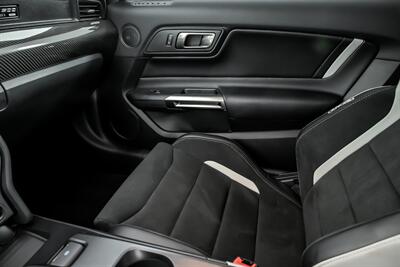 2021 Ford Mustang Shelby GT500-CARBON FIBER TRACK PACK   - Photo 35 - Joliet, IL 60435