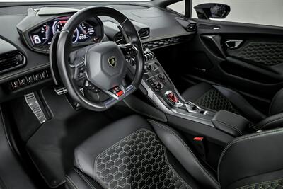 2019 Lamborghini Huracan LP 580-2   - Photo 21 - Joliet, IL 60435