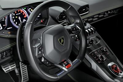 2019 Lamborghini Huracan LP 580-2   - Photo 24 - Joliet, IL 60435