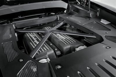 2019 Lamborghini Huracan LP 580-2   - Photo 16 - Joliet, IL 60435