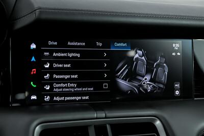 2025 Porsche Taycan   - Photo 38 - Joliet, IL 60435