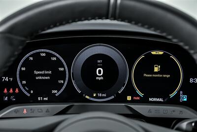 2025 Porsche Taycan   - Photo 27 - Joliet, IL 60435
