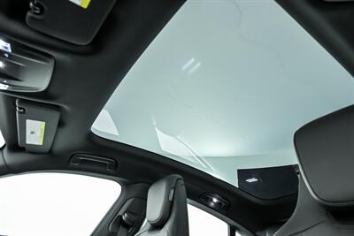 2025 Porsche Taycan   - Photo 23 - Joliet, IL 60435