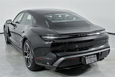 2025 Porsche Taycan   - Photo 10 - Joliet, IL 60435