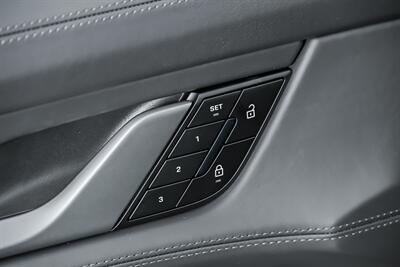 2025 Porsche Taycan   - Photo 18 - Joliet, IL 60435