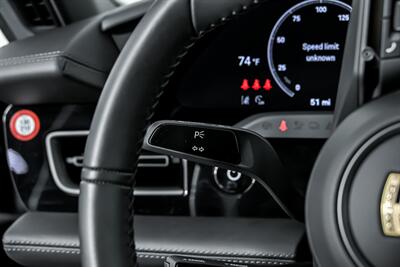2025 Porsche Taycan   - Photo 29 - Joliet, IL 60435