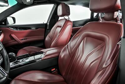 2015 Maserati Quattroporte S Q4   - Photo 22 - Joliet, IL 60435