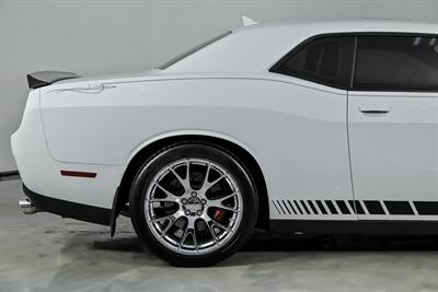 2017 Dodge Challenger SRT Hellcat   - Photo 13 - Joliet, IL 60435