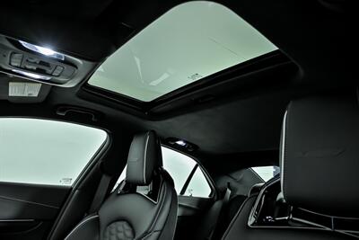 2022 Cadillac CT4-V Blackwing   - Photo 24 - Joliet, IL 60435
