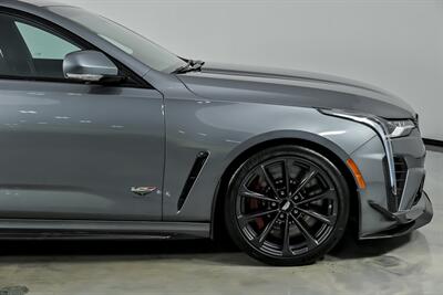 2022 Cadillac CT4-V Blackwing   - Photo 15 - Joliet, IL 60435