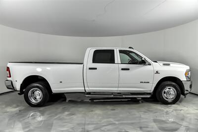 2022 RAM 3500 Tradesman   - Photo 14 - Joliet, IL 60435