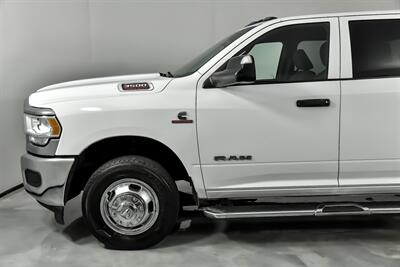 2022 RAM 3500 Tradesman   - Photo 7 - Joliet, IL 60435