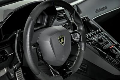 2019 Lamborghini Aventador LP 770-4 SVJ   - Photo 32 - Joliet, IL 60435