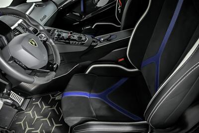 2019 Lamborghini Aventador LP 770-4 SVJ   - Photo 29 - Joliet, IL 60435