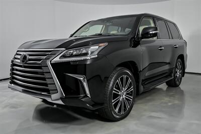 2021 Lexus LX 570 Three-Row   - Photo 6 - Joliet, IL 60435