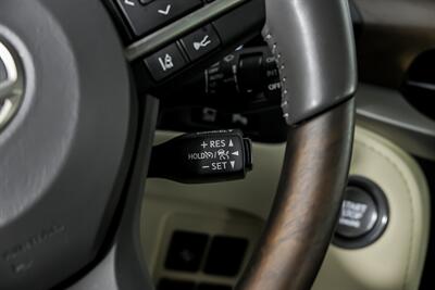 2021 Lexus LX 570 Three-Row   - Photo 31 - Joliet, IL 60435