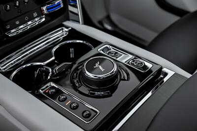 2020 Rolls-Royce Cullinan   - Photo 38 - Joliet, IL 60435